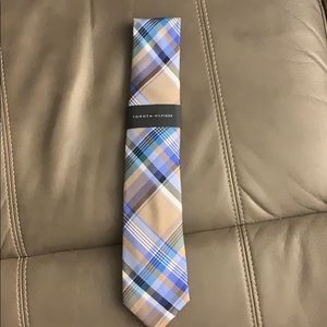 Tommy Hilfiger Men's Barbecue Plaid M20 Tie